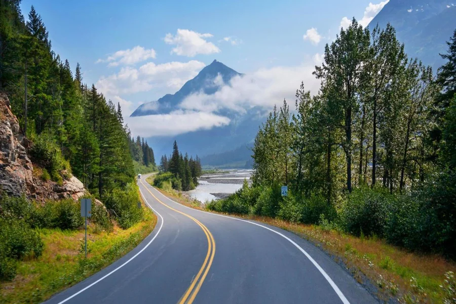 Anchorage to Valdez Drive for a Scenic Journey