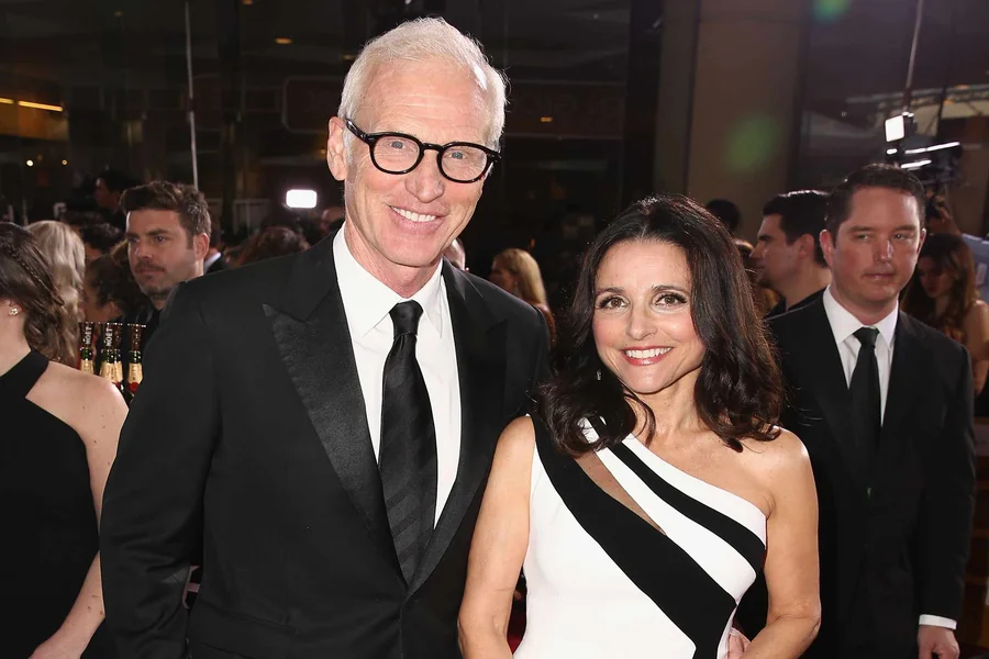 Julia Louis – Dreyfus Husband and Her Family Life